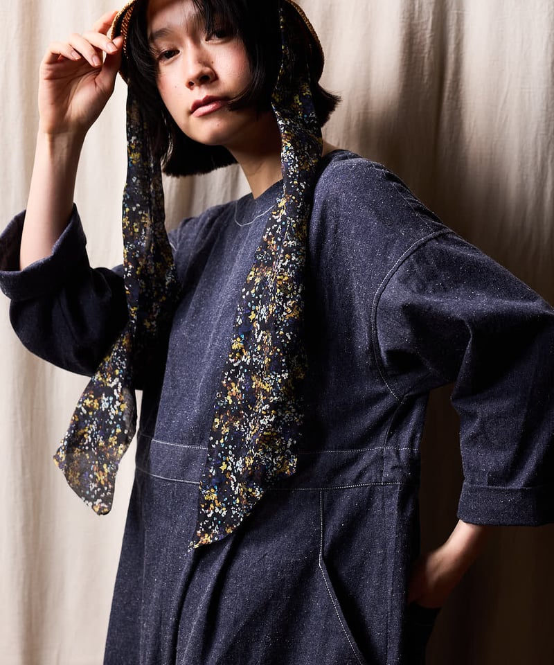 the last flower 単調な空間 Hand smocking bloues 定価53900円 ブラウス シャツ 25AW ブラック レディース ザラストフラワー【中古】5-1014M♪ 楽天市場】the last flower 単調な空間 Hand smocking bloues 定価