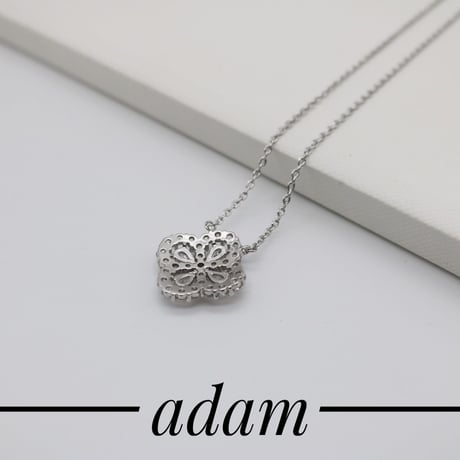 LX Flower necklace