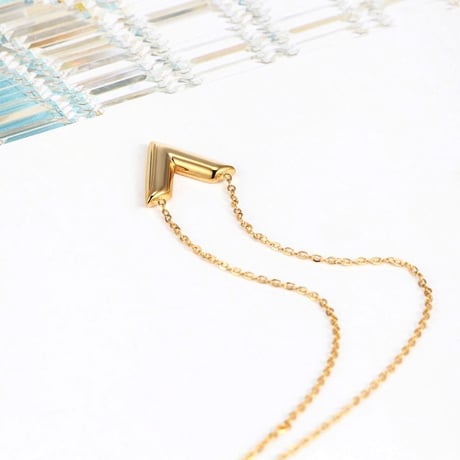 luxury V necklace