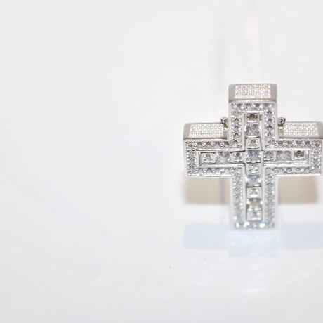 cross WK necklace
