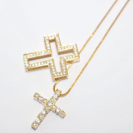 cross WK necklace