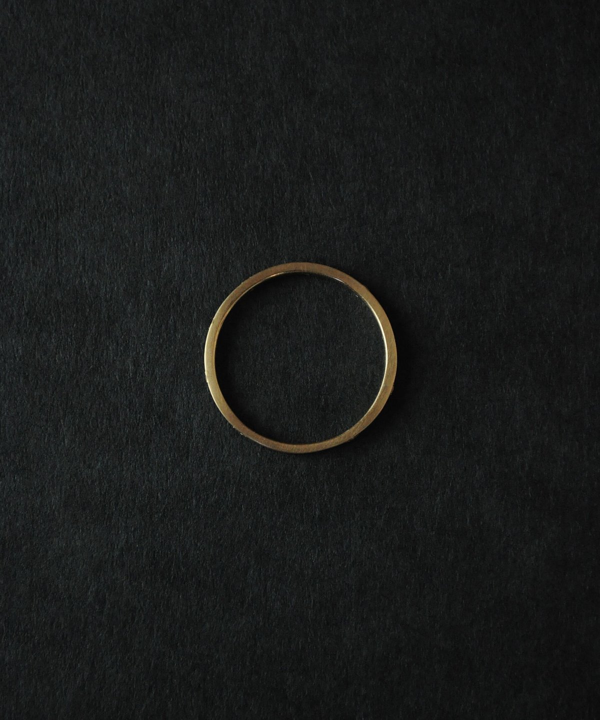 anq.】K10・9石彫り留めダイヤモンド バンドリング | KU-CROISSANT