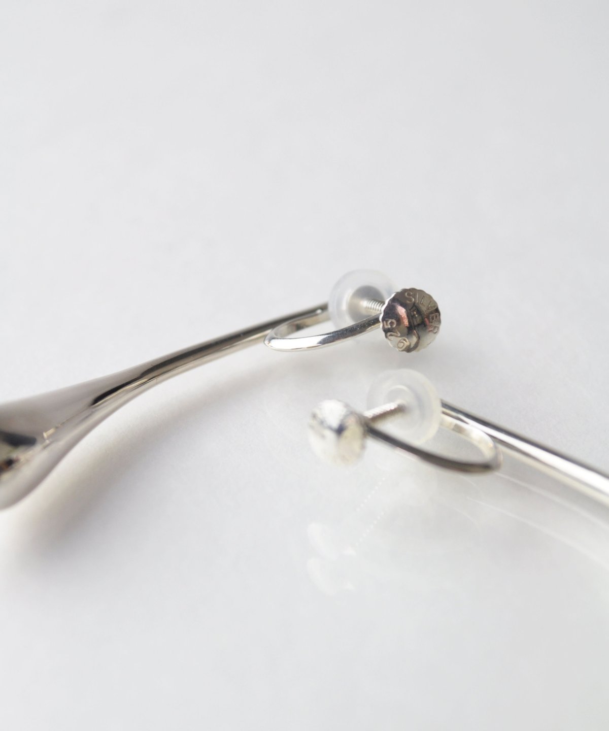 anq.】シルバー925 ドロップモチーフイヤリング | KU-CROISSANT 公式