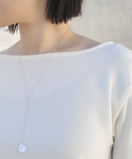 【anq.】K10・花びらパール　スライドネックレス