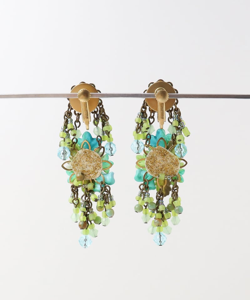 COLLEEN TOLAND】 ブーケフラワーイヤリング(SEAFOAM) | KU-CRO