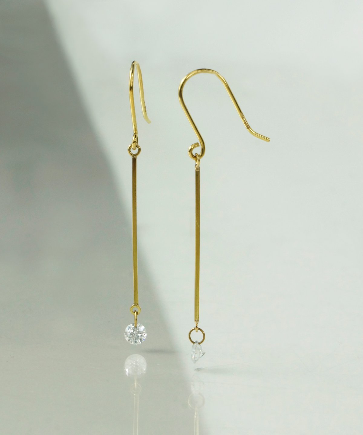 k18 天然ダイヤモンド0.1ct フックタイプピアス Amazon | 【KASHIMA】K18 0.1ct ダイヤモンド 一粒石 アメリカン