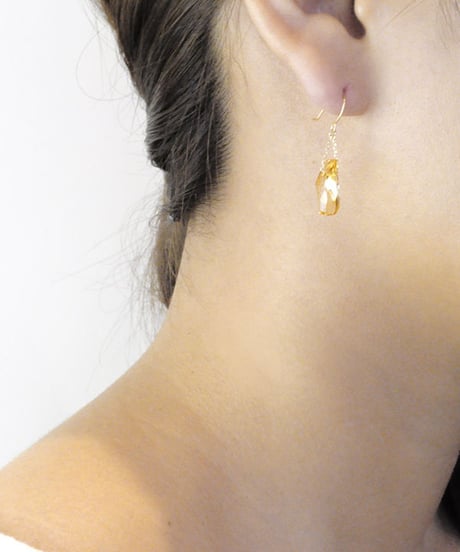 【anq.】K10・シトリンタンブルピアス