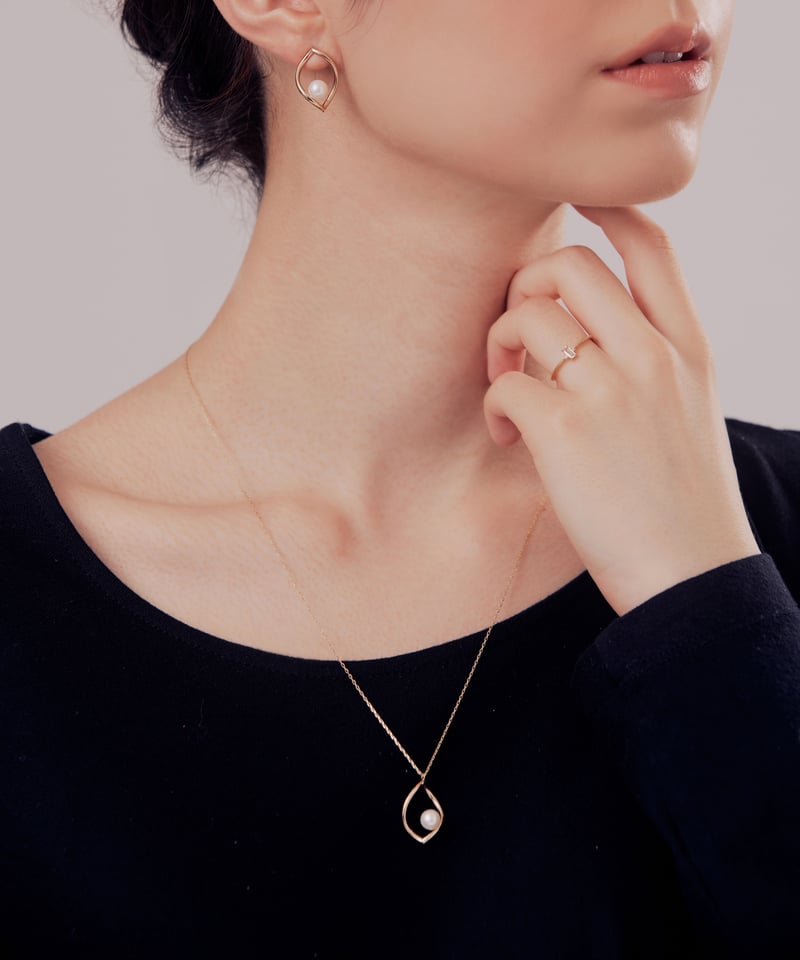 anq.」K10・Petal パールピアス | KU-CROISSANT 公式オンラインストア