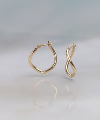 anq.】K10 ペアシェイプ ダイヤモンドパヴェピアス | KU-CROISSANT 公式