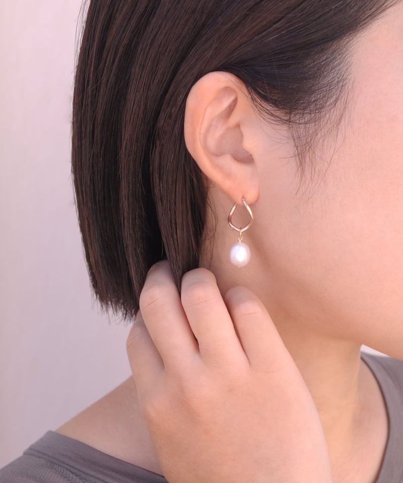 k14gf ブルーサファイア モアサナイト チェーンピアス k14gf