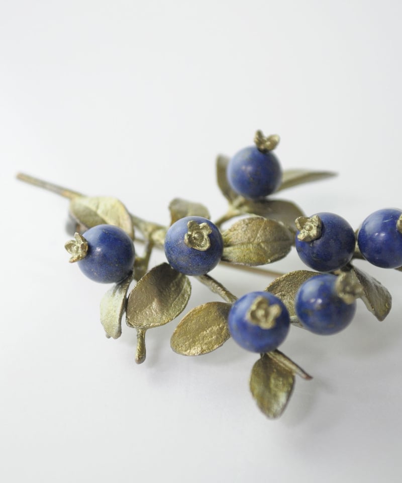 マイケルミショー　ブローチ エンドウのブローチ - 2個のパール Peapod Brooch - 2 Pearls