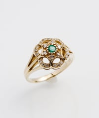 Colleen Toland コリン・トーランド クリーム色の花ブローチ Colleen Toland コリン・トーランド クリーム色の花ブローチ