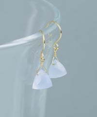【anqanq.】 K18 pyramid ピアス