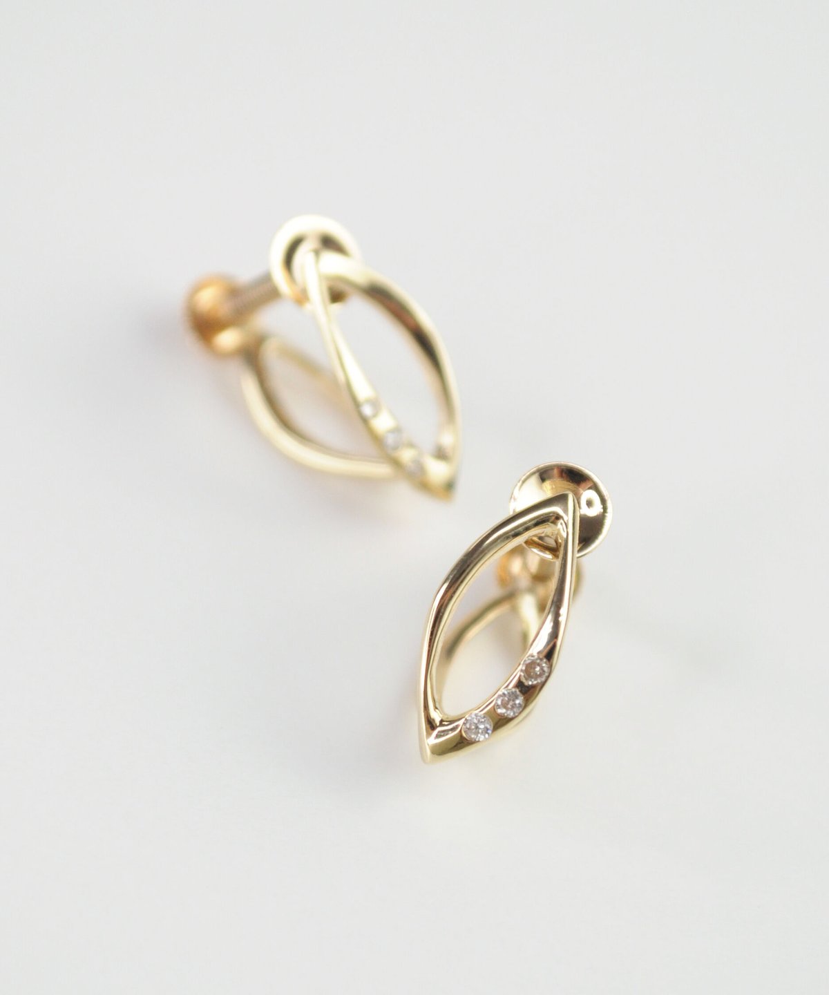 ☆RK☆ バングル＆フープイヤリング anq.】K10 ・ペタルフープイヤリング ダイヤモンド Lily of the