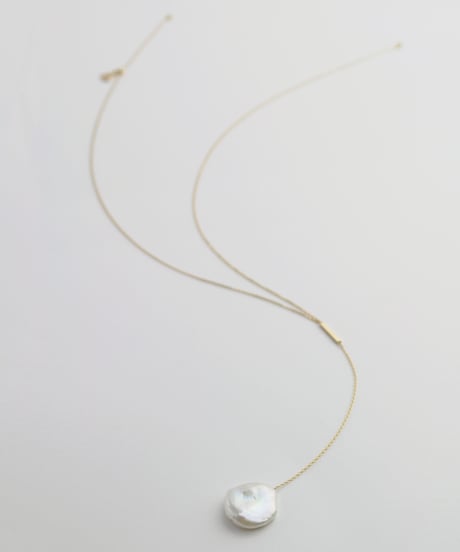【anq.】K10・花びらパール　スライドネックレス