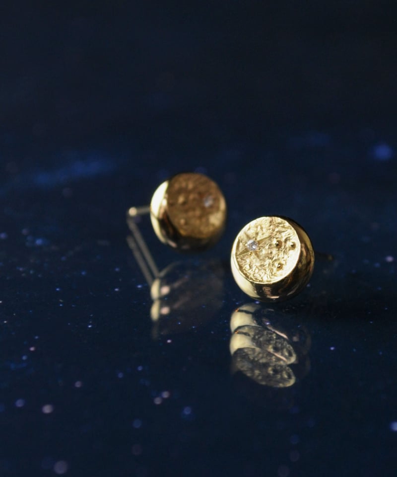 anq.】K10・0.01ctダイヤ 月モチーフピアス | KU-CROISSANT 公式 anq.】K10・0.01ctダイヤ 月モチーフピアス | KU-CROISSANT 公式