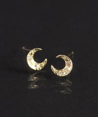 anq.】K10 ペアシェイプ ダイヤモンドパヴェピアス | KU
