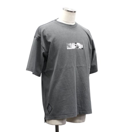 【GALFY】Tシャツ "ガルフィーカモボックスロゴ Tee" / BLACK