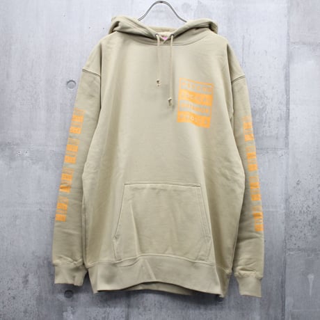 【PLMP】パーカ "BOX LOGO PARKA" / BEIGE