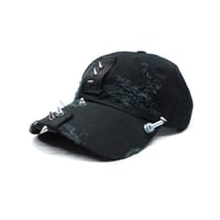 【BLXCK TOKYO】キャップ "Extra Damaged Dad Hat"