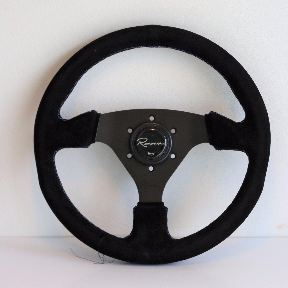 renownステアリング  アルカンターラスエード　350mm Diameter renownステアリング アルカンターラスエード 350mm Diameter