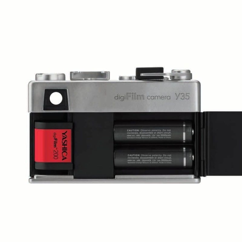 SALE】YASHICA digiFilm™ camera Y35 with digiF