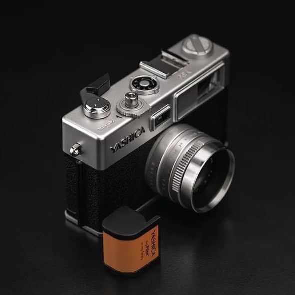 YASHICA DigiFilm Y35 フィルム6本付き ヤシカ デジタル 楽天市場】YASHICA Y35 with digiFilm 6本セット ヤシカ【送料