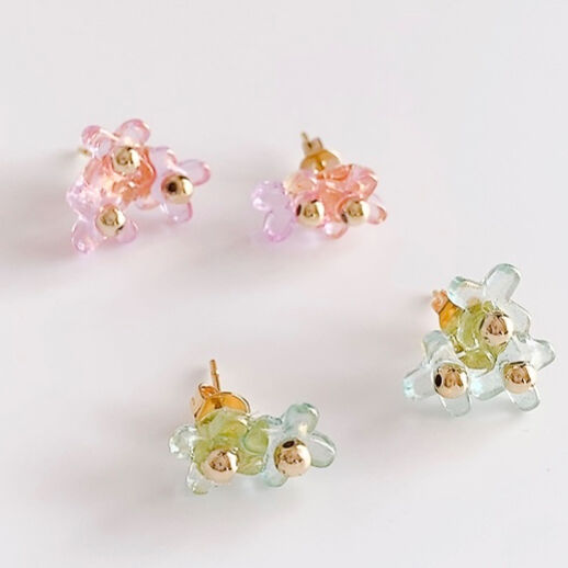 値下げ！e.m.お花ピアス 楽天市場】アミュレット フラワー 花 ピアス スタッド 1.5mm