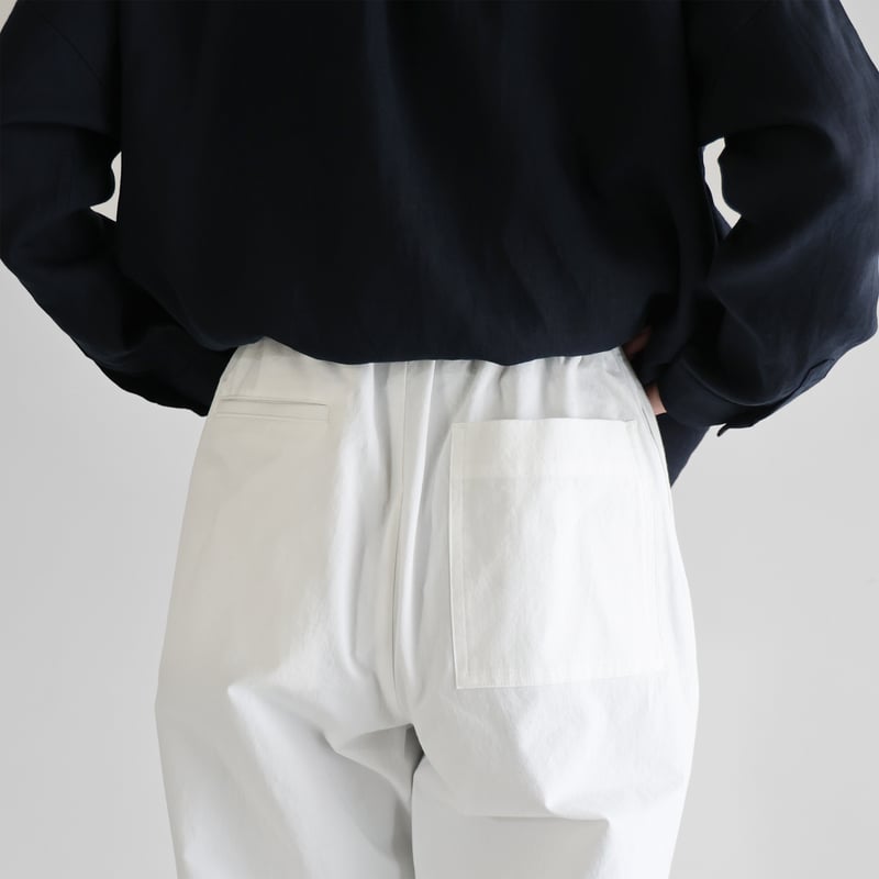 美品 ハグオーワー クロスアンドクロス リブニットパンツ オフホワイト系スリット 美品 ハグオーワー クロスアンドクロス リブニットパンツ オフ