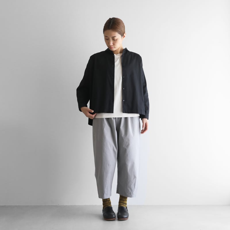 HUISオーガニックコットンワイドブラウスF刺繍ネイビー遠州