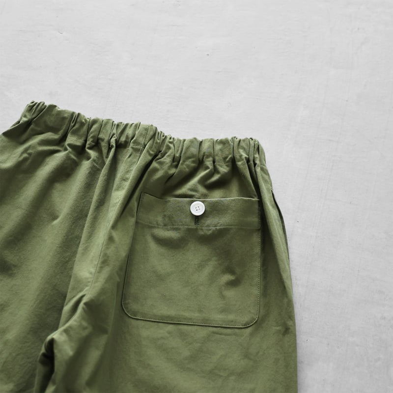 ＣＬＯＴＨ&ＣＲＯＳＳクロスオリーブ カーゴパンツ NULL（ヌル）の「NULL TOKYO ヌルトウキョウ OUTSIDE LONG