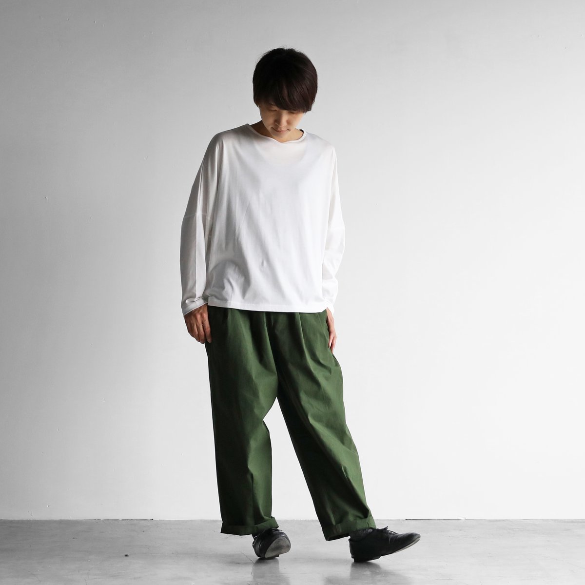 HUIS.遠州織物　SUVIN COTTON 長袖スクエアワイドカットソー HUIS in house］SUVIN COTTON長袖スクエアワイドカットソー（ブラック）
