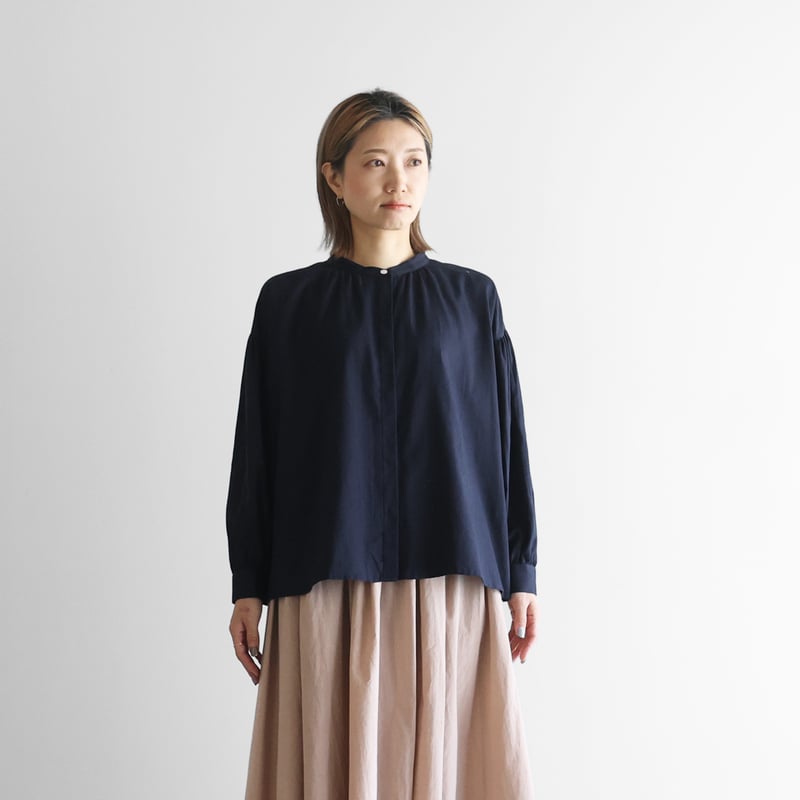 新品タグ付☆SONO バルーンスリーブブラウス【ネイビー】 新品タグ付☆SONO バルーンスリーブブラウス【ネイビー】の通販はau