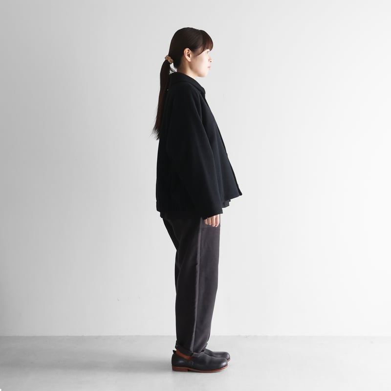 HUIS×尾州”縮絨ウールフランネルショートコート（ブラック）【ユニ