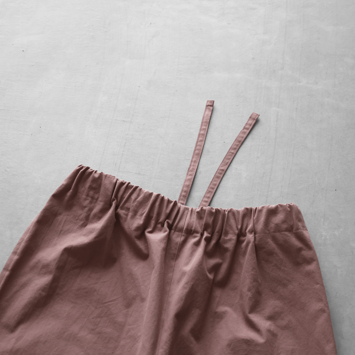 バフクロスバルーンパンツ（ピンク）【ユニセックス】506 | HUIS