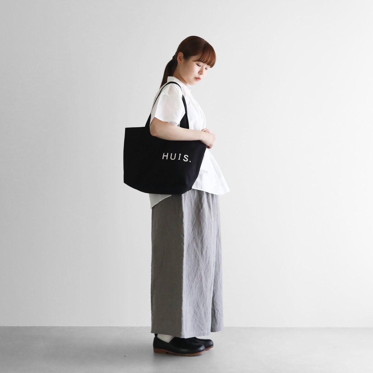 タイプライタークロストートバッグをリリースしました | HUIS onlinestore