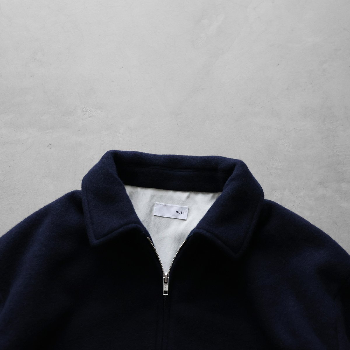 HUIS×尾州”縮絨ウールフランネルジップブルゾン(ダークネイビー HUIS×尾州”縮絨ウールフランネルジップブルゾン(ダークネイビー