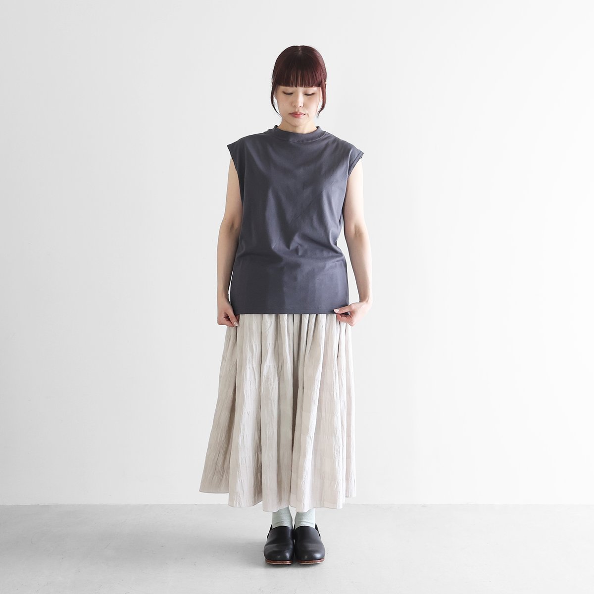 HUIS in house］SUVIN COTTONノースリーブカットソー（ダークグレー）【