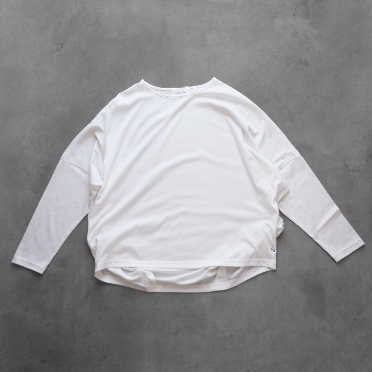 新品タグ付✨HUIS. 遠州織物 SUVIN COTTON コクーンカットソー HUIS in house］SUVIN COTTON長袖コクーンカットソー（白）【レディス】