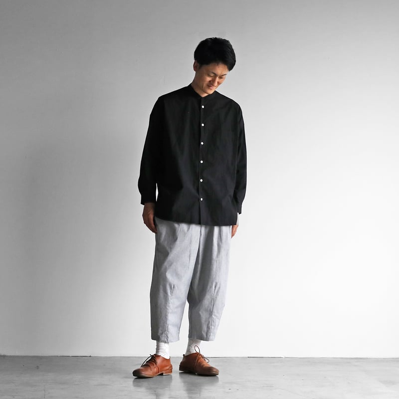 タイプライタークロスバンドカラーオーバーシャツ（ブラック）【ユニ