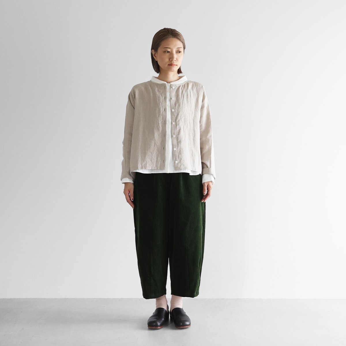 シャトルコーデュロイバルーンパンツ（太畝・エバーグリーン）【ユニ