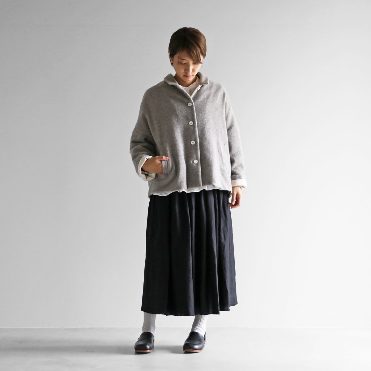 HUIS×尾州”縮絨ウールフランネルワイドショートコート（ライト