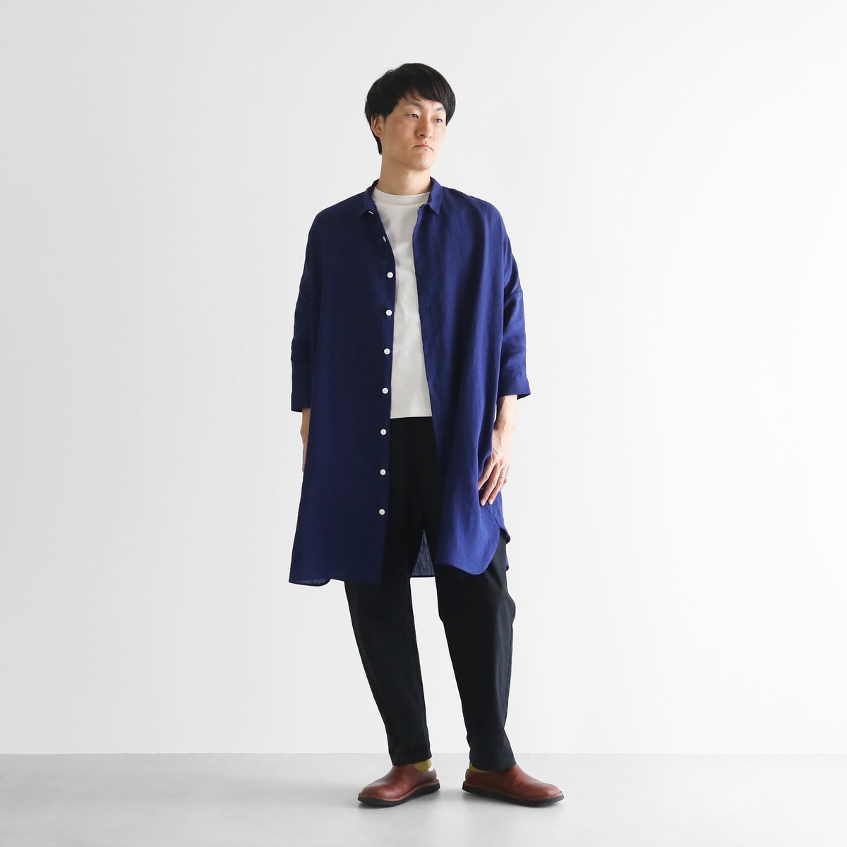 HUIS. シャトルリネンロングシャツ シャトルリネンロングシャツ【ユニセックス】004をリリースしま