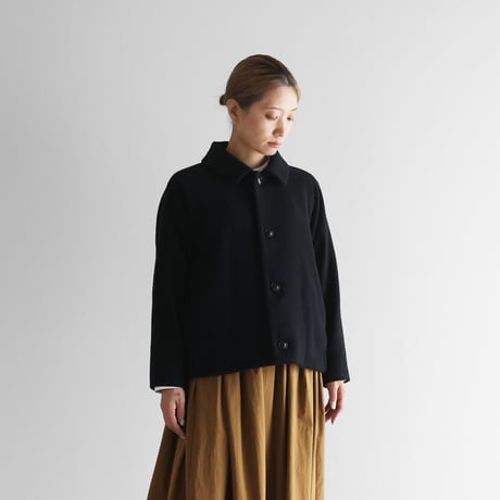 “HUIS×尾州”縮絨ウールフランネルショートコート（ブラック）【ユニセックス】325