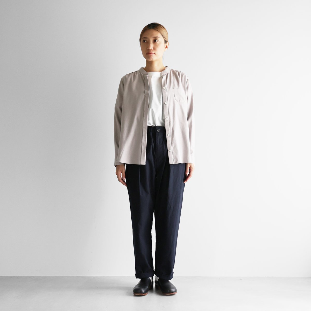 HUIS ハウス 遠州織物 フランス綾 シャツブラウス 美品 HUIS ハウス 遠州織物 フランス綾 シャツブラウス 美品