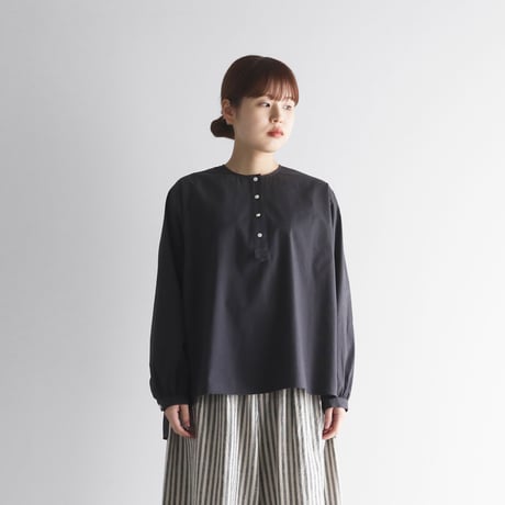CATEGORY プルオーバー | HUIS onlinestore