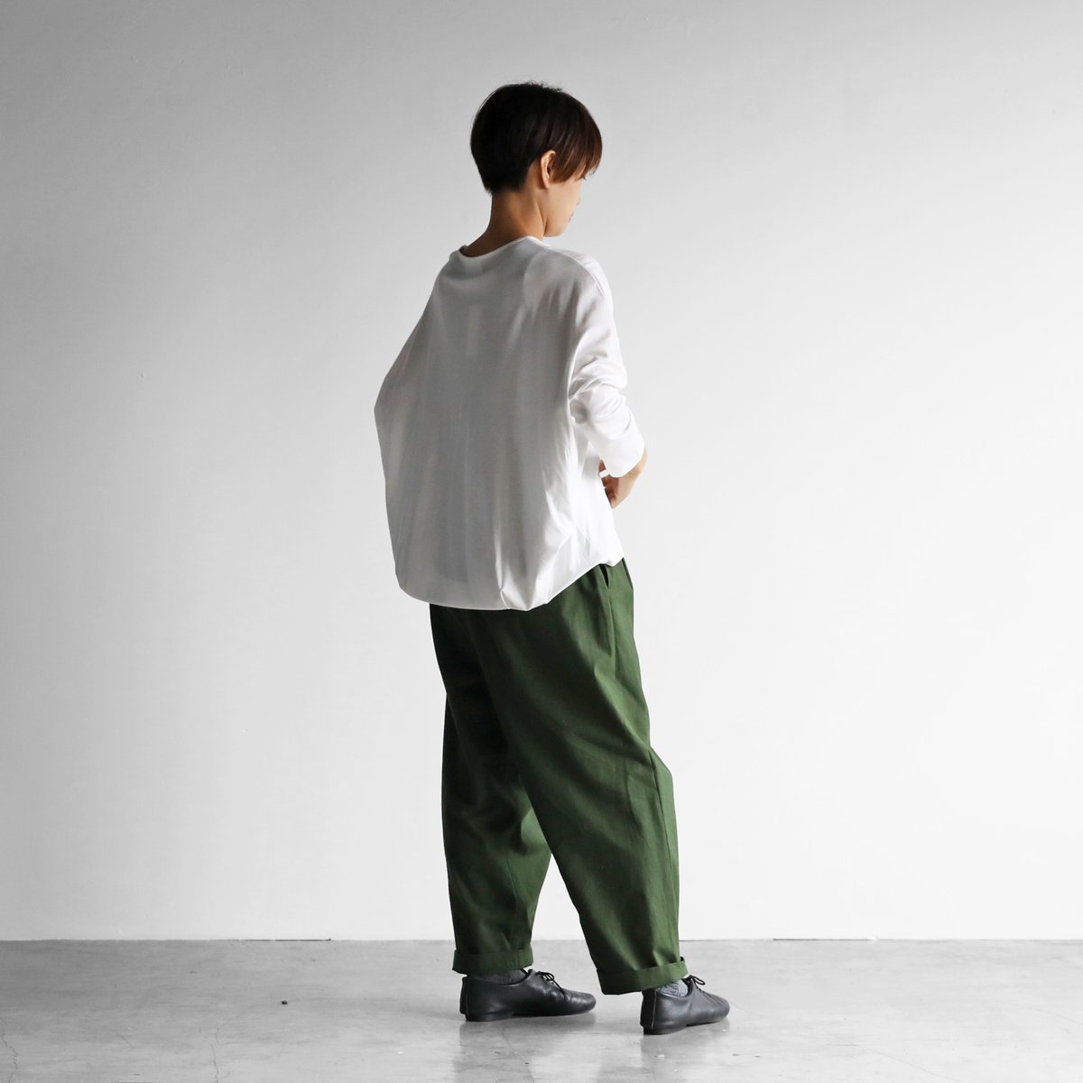 HUIS in house］SUVIN COTTON長袖コクーンカットソー（白）【レディス】