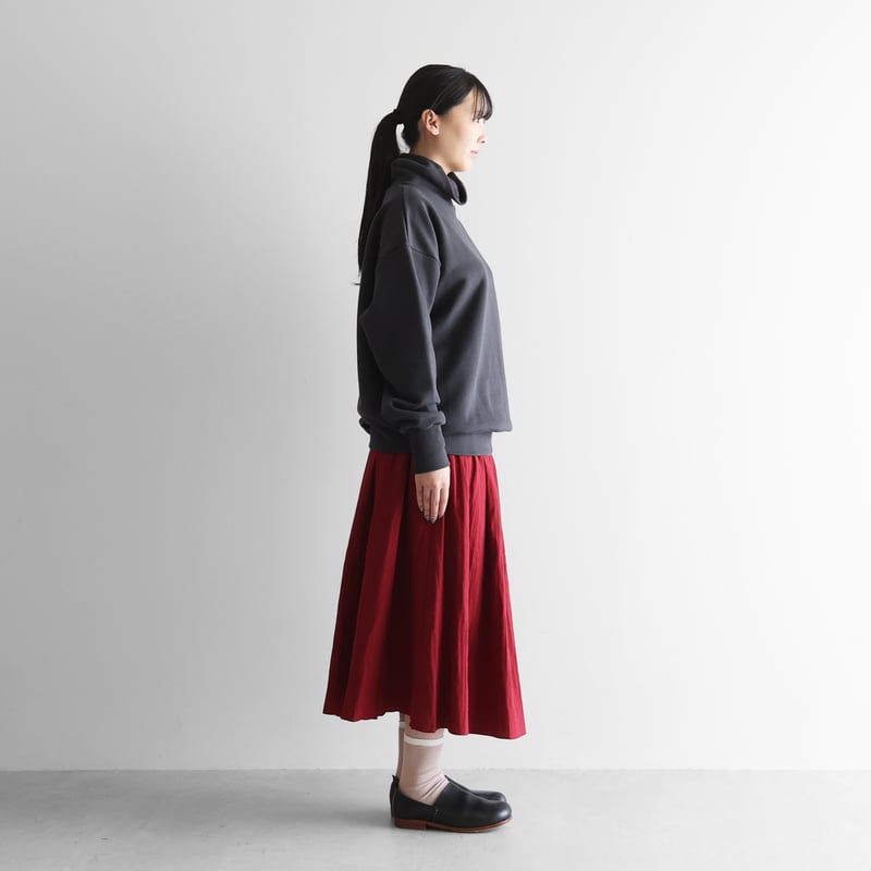 HUIS in house］SUVINスウェットタートルプルオーバー（ダークグレー