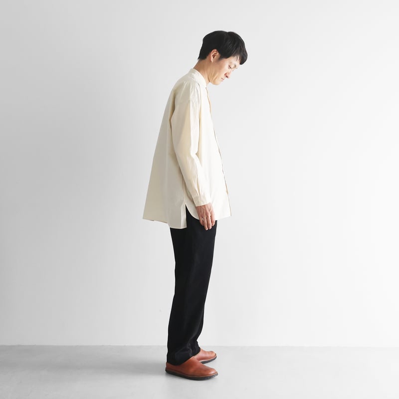 ばちばちタイプライタークロスバンドカラーオーバーシャツ（きなり