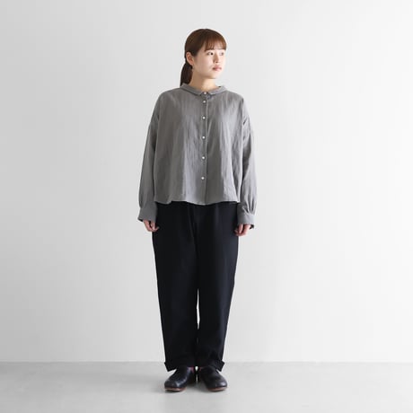 HUIS. ブラック パンツ バフクロスワイドパンツ（ブラック）【ユニセックス】504を